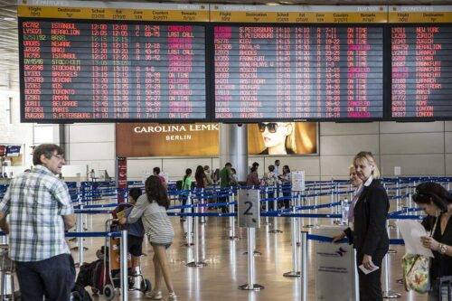 El Aeropuerto Ben Gurion de Tel Aviv cerrado a causa de los misiles de Hamás en Julio de 2014.