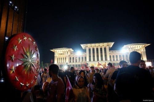 Turquía contra de golpe de estado fallido.