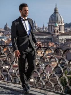 Omar Kamal durante el rodaje de 'Love Never Felt So Good', Italia. [Elio L. Carchidi / Estudio 154, Roma]