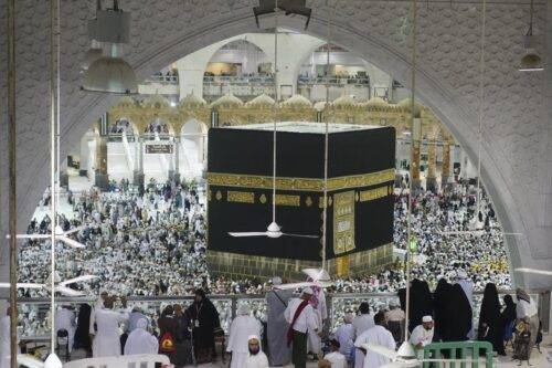 Peregrinos del Hach en la mezquita de Al-Haram en La Meca, Arabia Saudita el 12 de agosto de 2019 [Agencia Halil Sağırkaya / Anadolu]