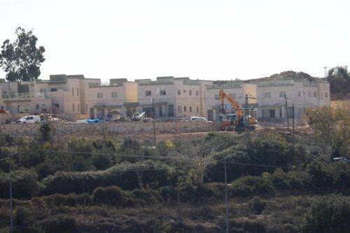 Una visión general del asentamiento judío halamish después de que Estados Unidos anunció que los asentamientos israelíes en Cisjordania no violan el derecho internacional, en Ramallah, Cisjordania el 20 de noviembre de 2019. [Issam Rimawi - Agencia Anadolu]