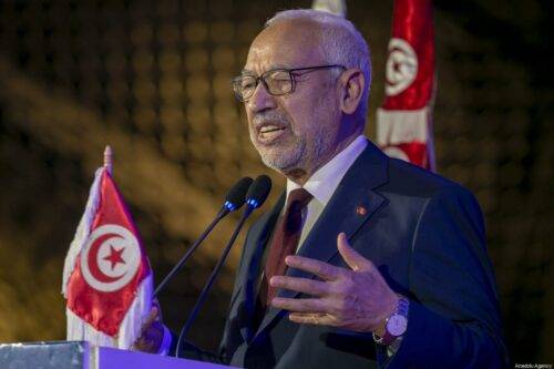 El presidente del Parlamento tunecino, Rashid Al Ghannouchi, asiste al 4º congreso de las ramas estudiantiles del movimiento Nahda en la Universidad de Túnez en Túnez, Túnez, el 18 de enero de 2020. [Yassine Gaidi - Agencia Anadolu]
