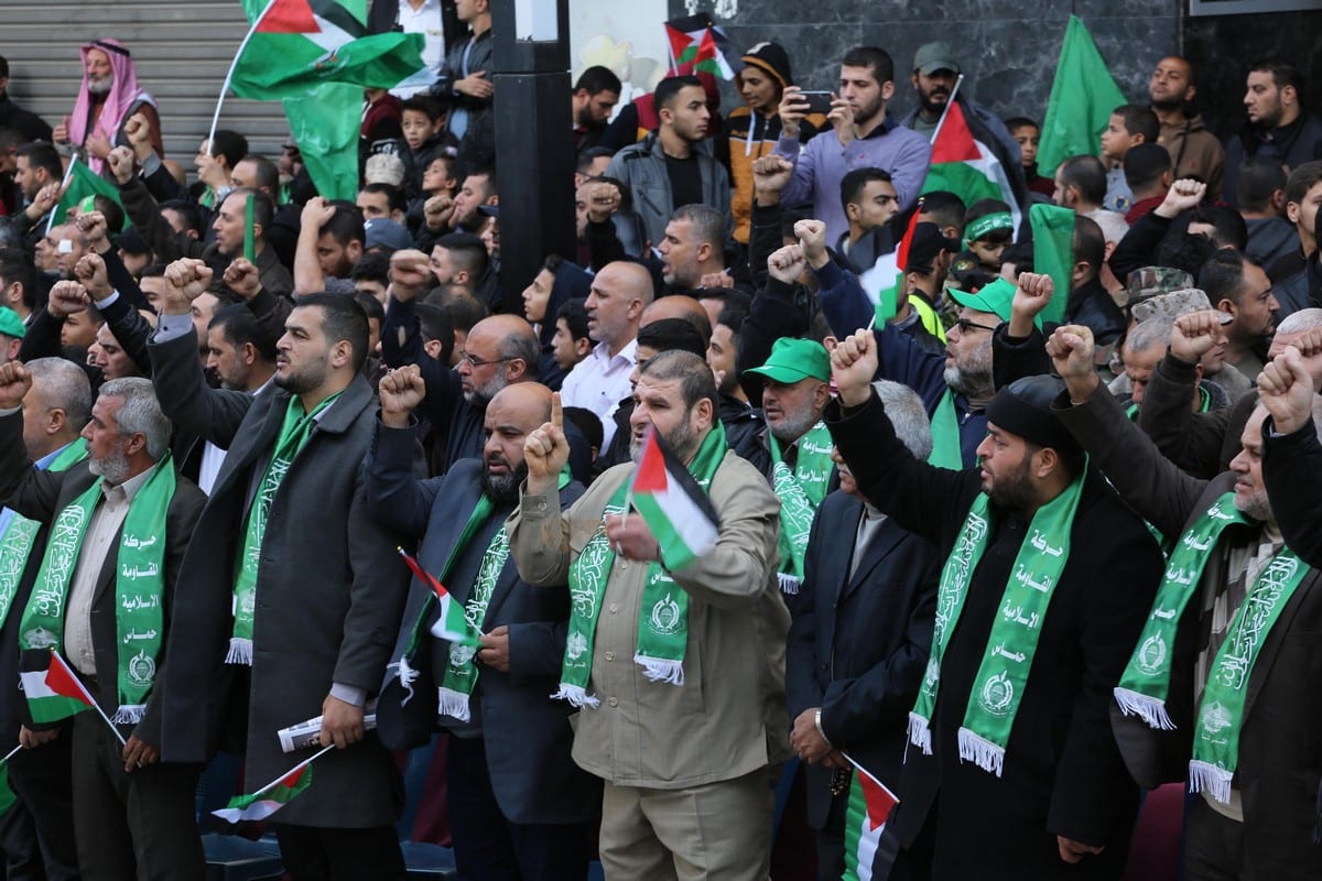Los palestinos se unen para celebrar el 32 aniversario de Hams en Gaza el 16 de diciembre de 2019 [Mohammed Asad / Middle East Monitor]