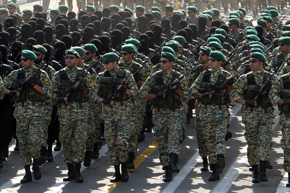 Oficiales de la Guardia Revolucionaria iraní [foto de archivo]
