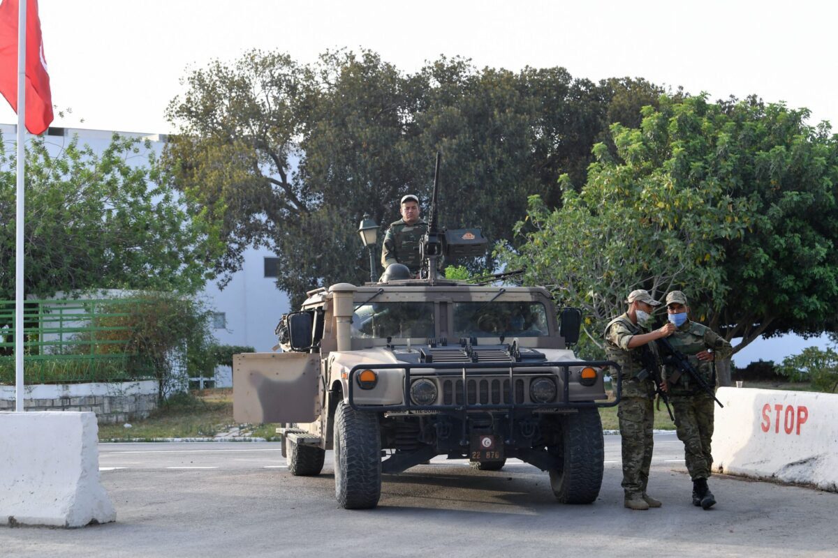 Los partidos de túnez piden al ejército y al poder judicial que defiendan el estado de derecho
